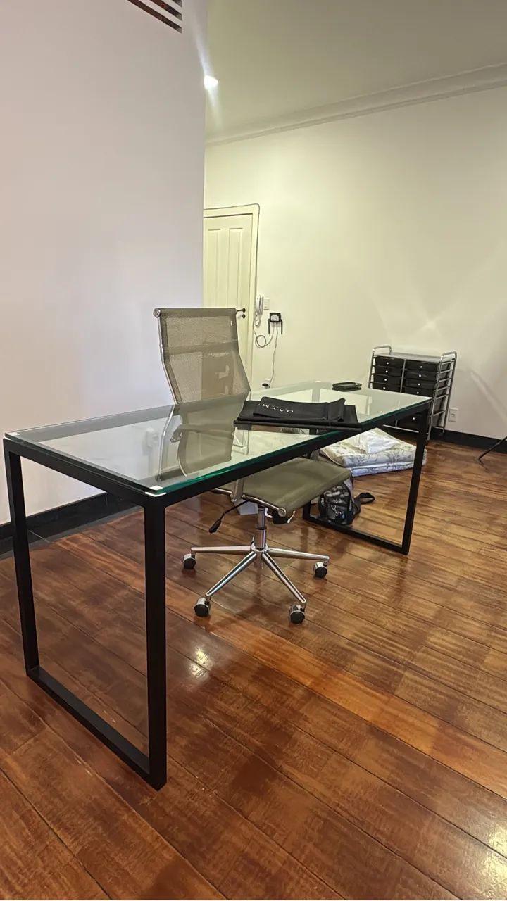 mesa de vidro com metal - Foto 5