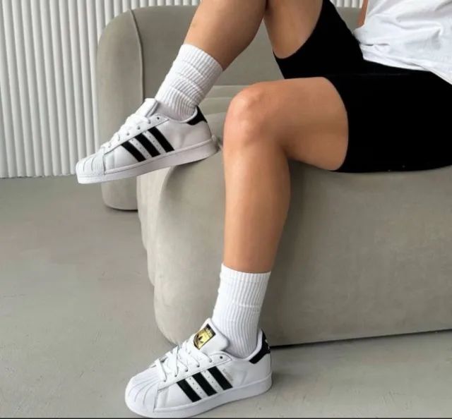 Tenis Adidas super star  - Foto 4