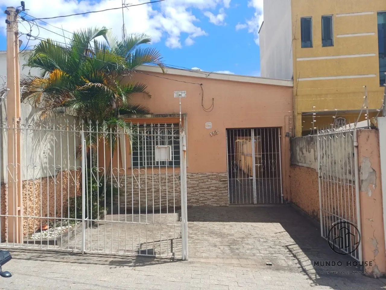Aluga Casa comercial no centro de Sorocaba Jd Faculdade.