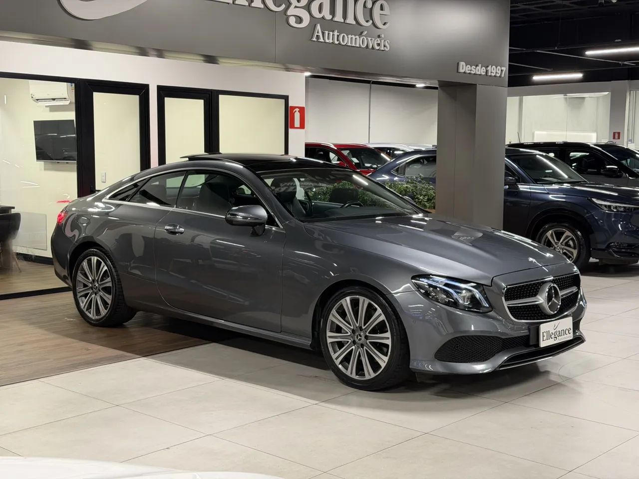 Mercedes-Benz E-300 2017 - Foto 4