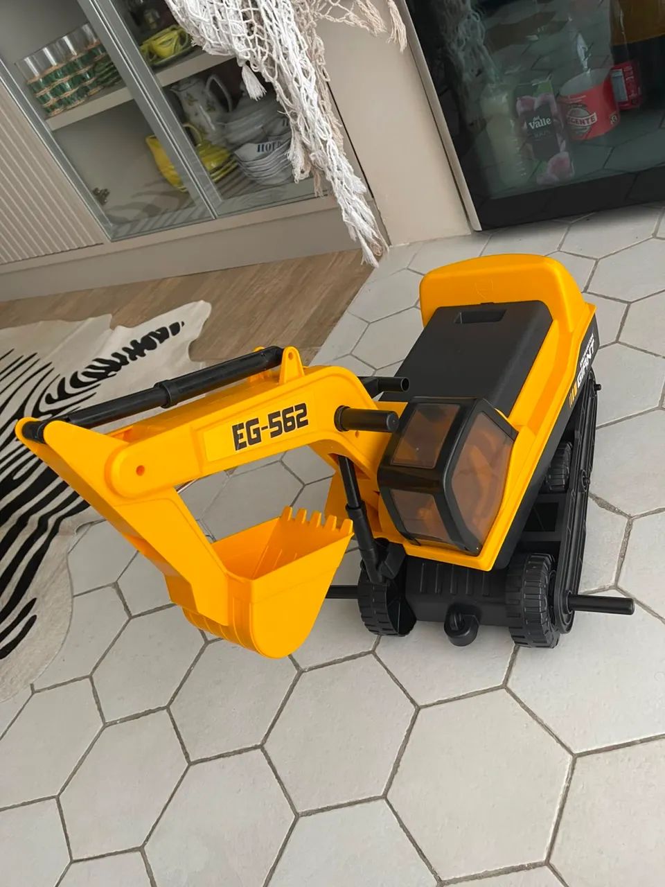 Escavadeira de brinquedo 