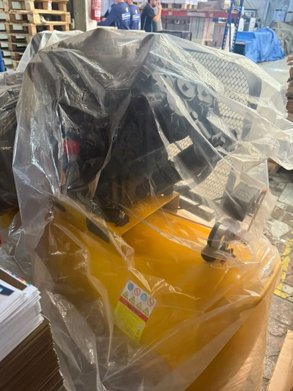 Compressor de ar 300L SEM USO  - Foto 3