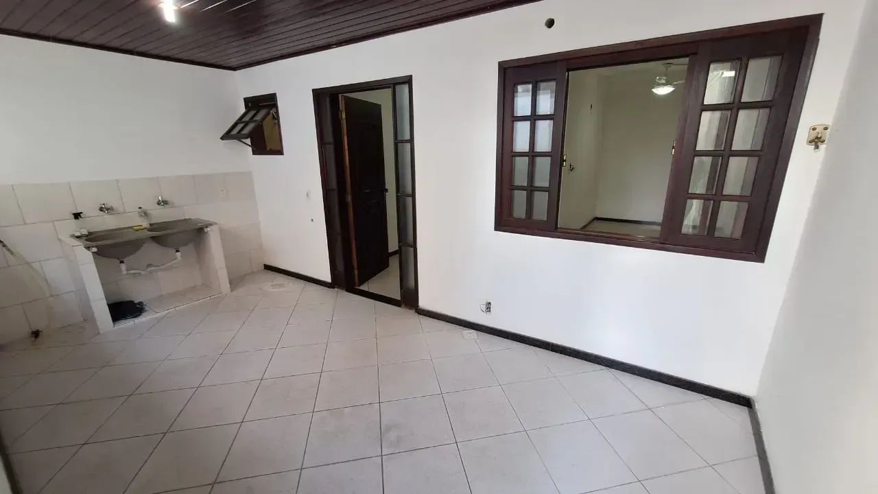 Linda casa bem localizada! - Foto 4