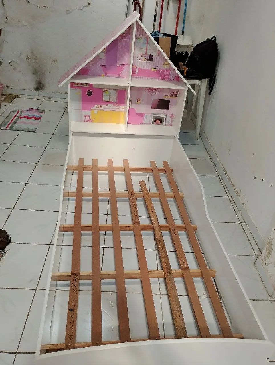 Vendo cama infantil casinha 