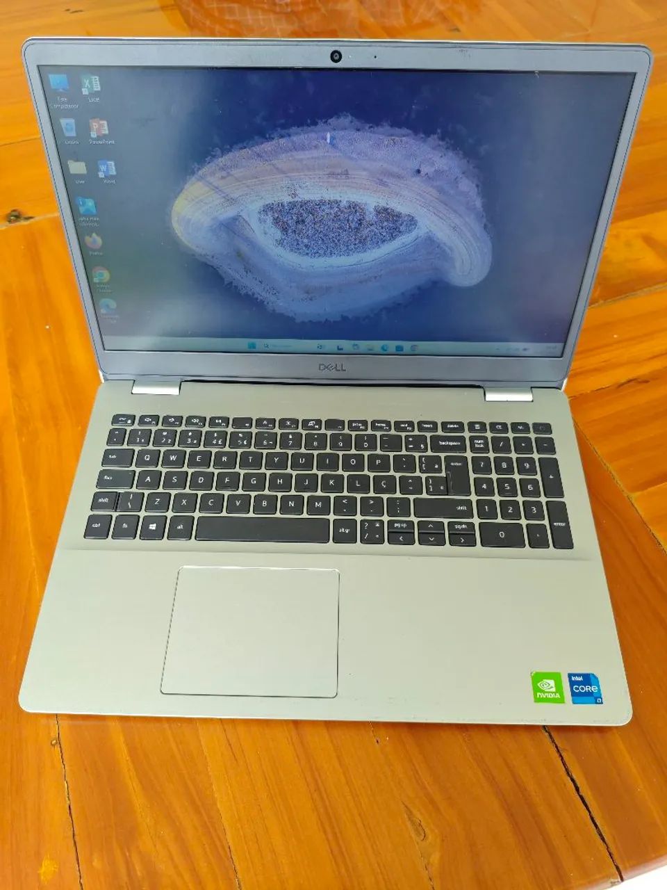 Notebook Dell Core I7 11° geração placa de vídeo dedicada impecável 