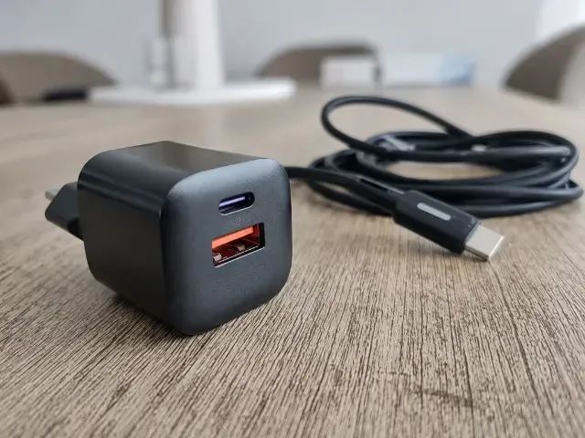 Carregador Essager GaN 20W USB-C + USB Carga Rápida
