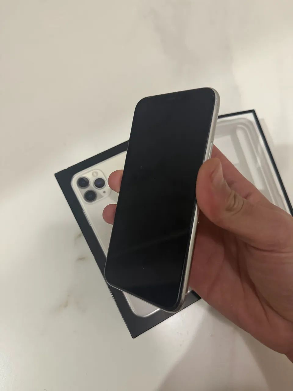 iPhone 11 Pro com caixa sem detalhe  - Foto 3