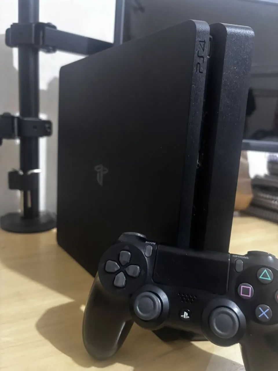 PS4 Slim 1 TB 