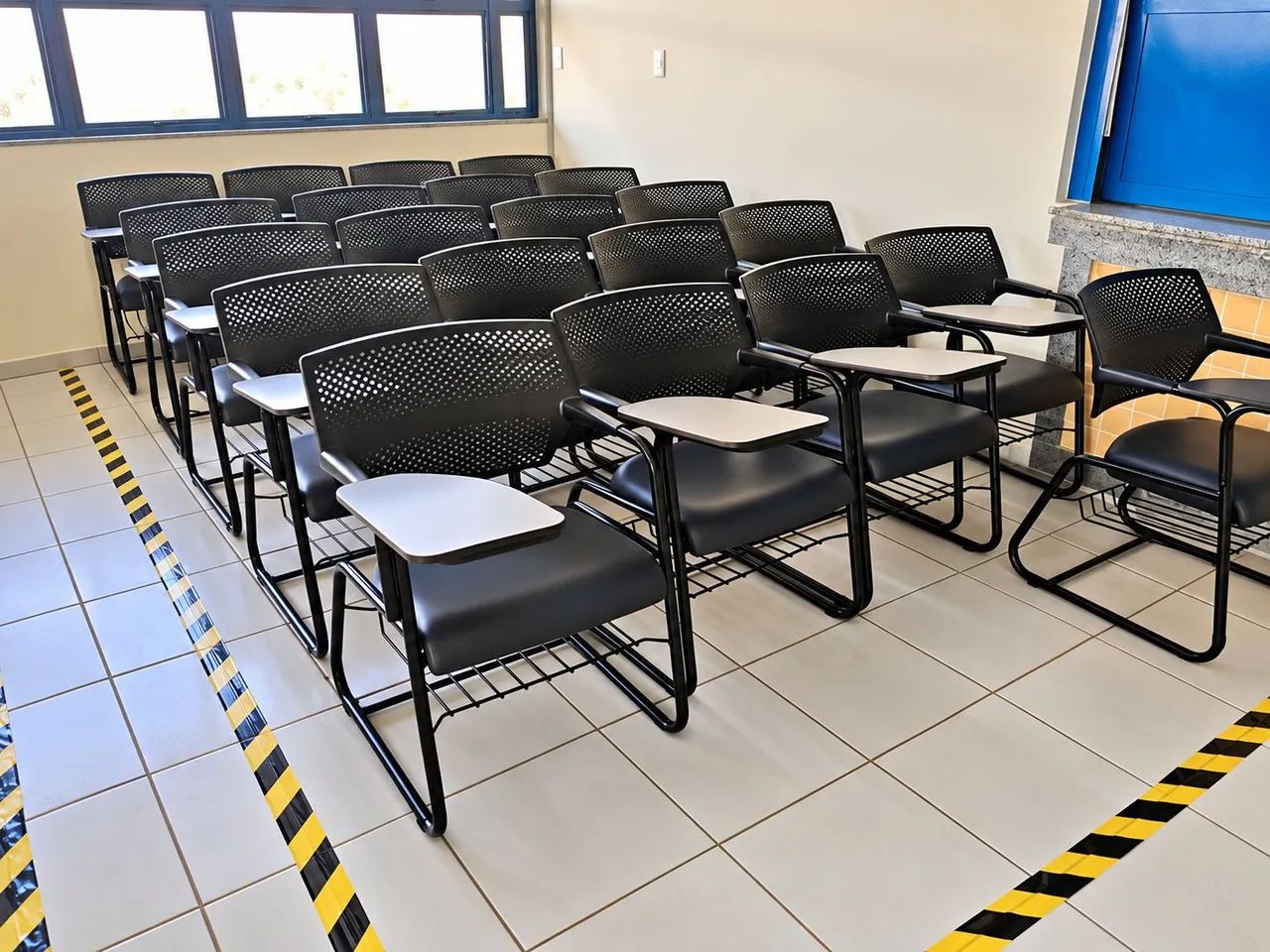  21 Unidades Cadeiras  - Foto 2