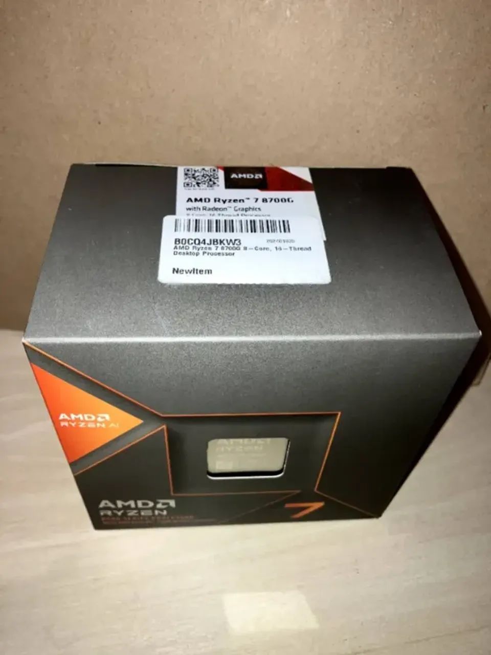 【新品未使用】AMD RYZEN 7 8700G BOX Processador AMD Ryzen 7 8700g Novo Lacrado com Garantia 8c/16t 5.1