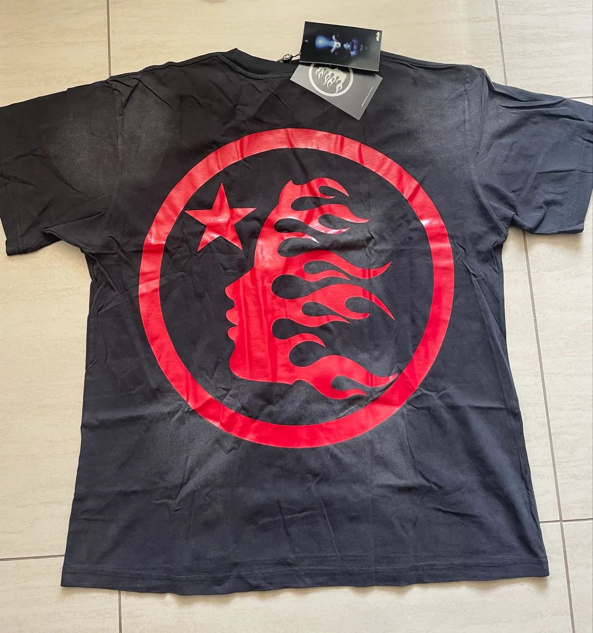 Camiseta hellstar preta e vermelha  - Foto 3
