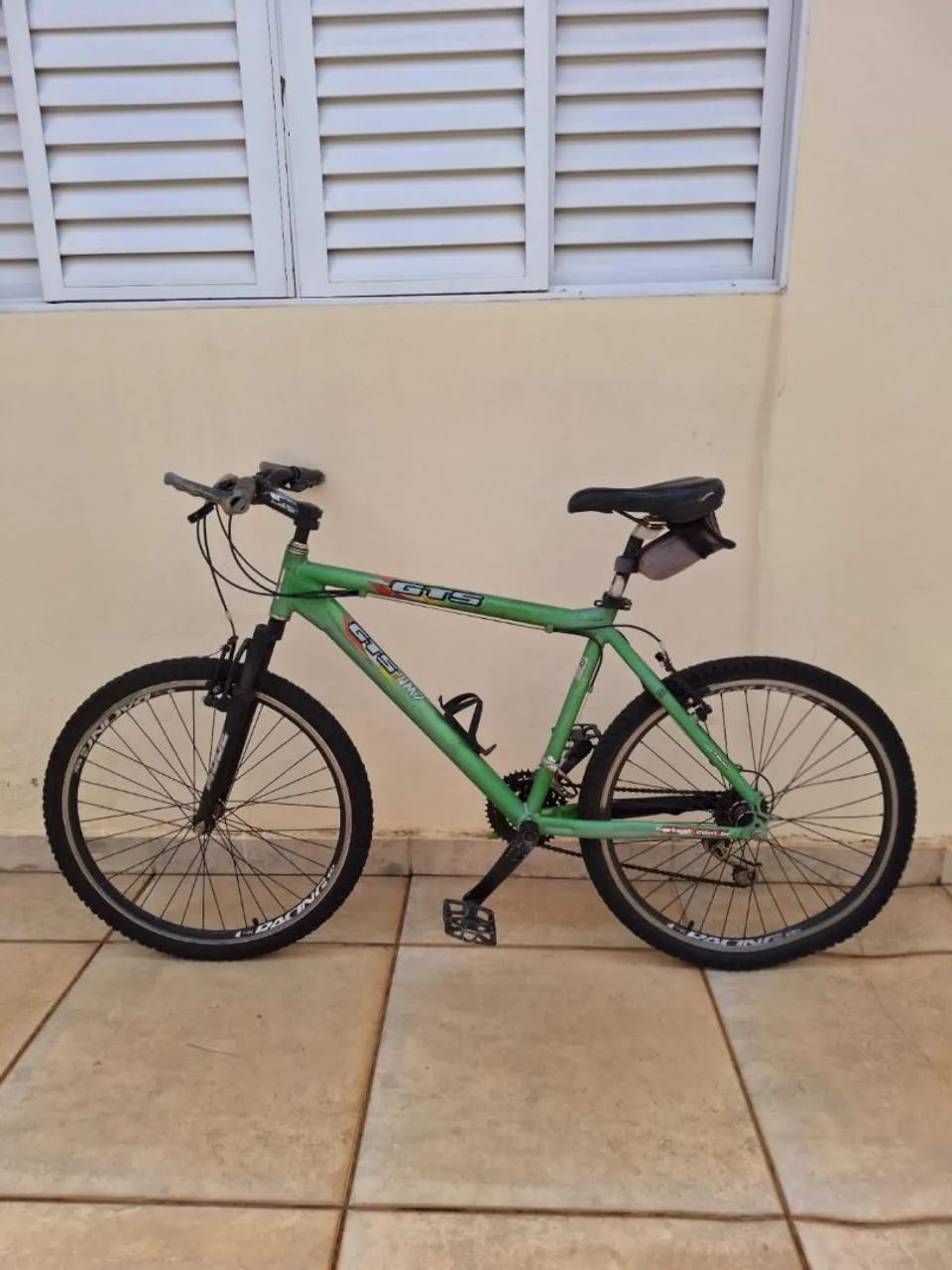 Bicicleta Mountain Bike aro 26 - Foto 2