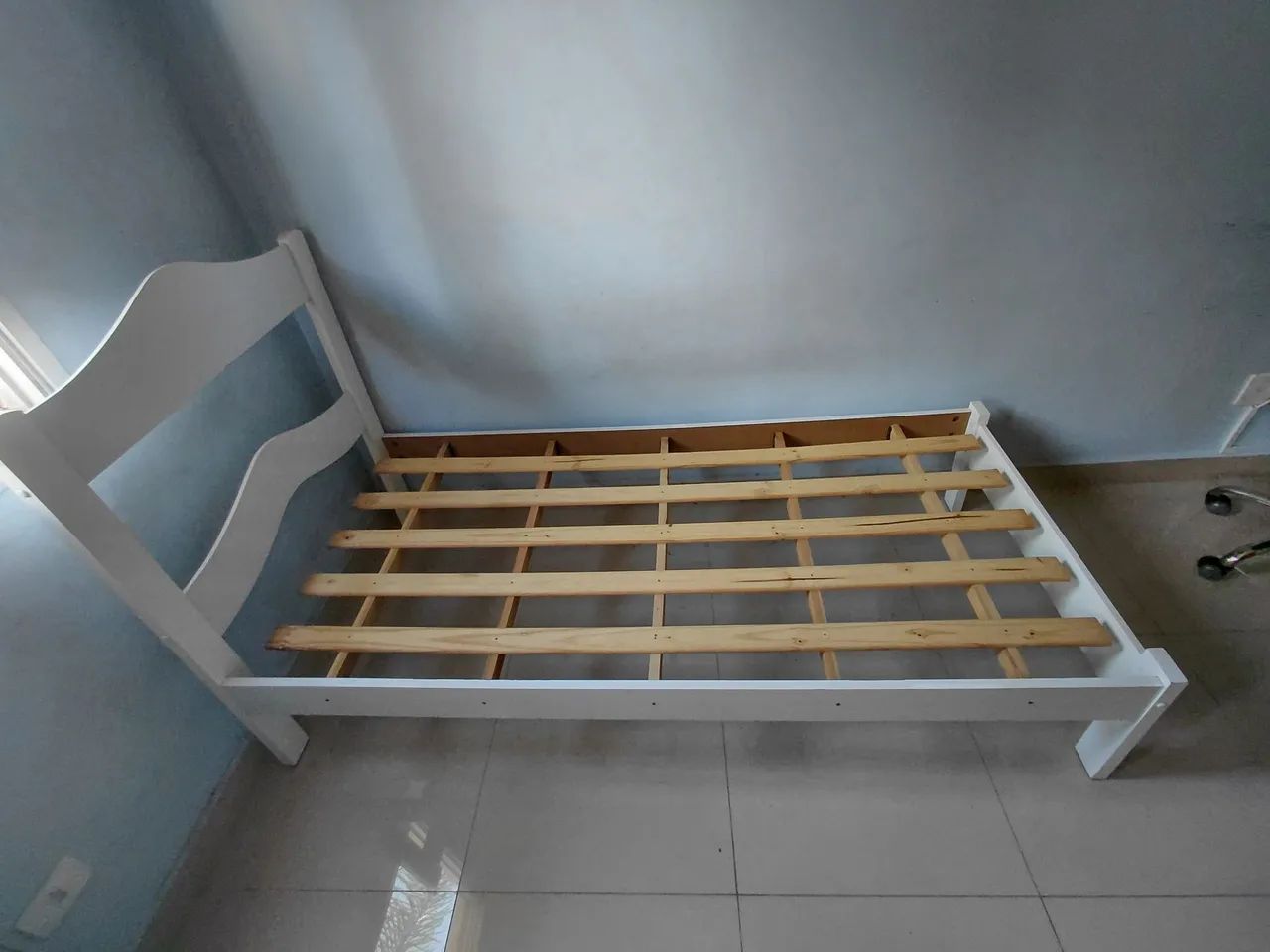 Cama de solteiro + Colchão de molas - Foto 2