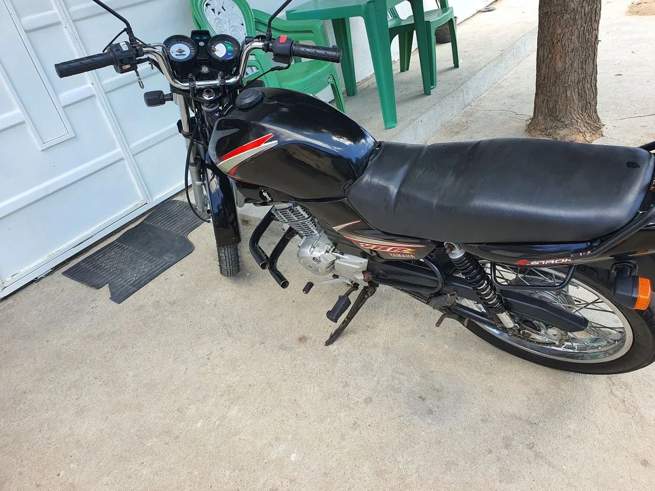 Yamaha YBR 125 - Foto 3