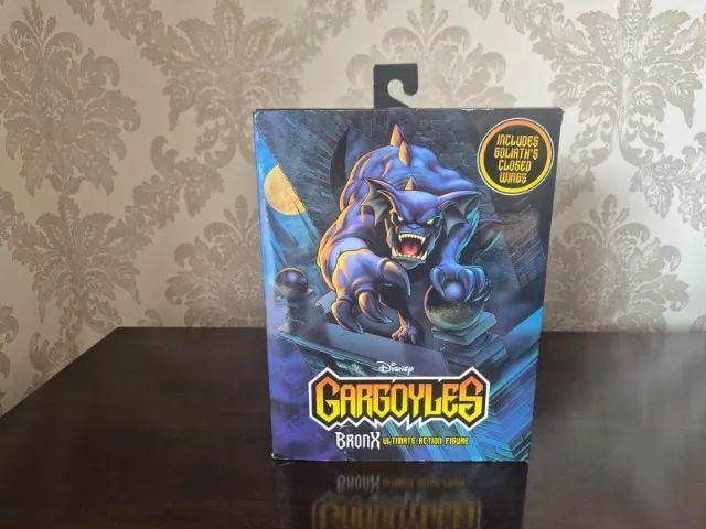 Figura Gargoyles Bronx. Ultimate Action Figure. Neca. Disney