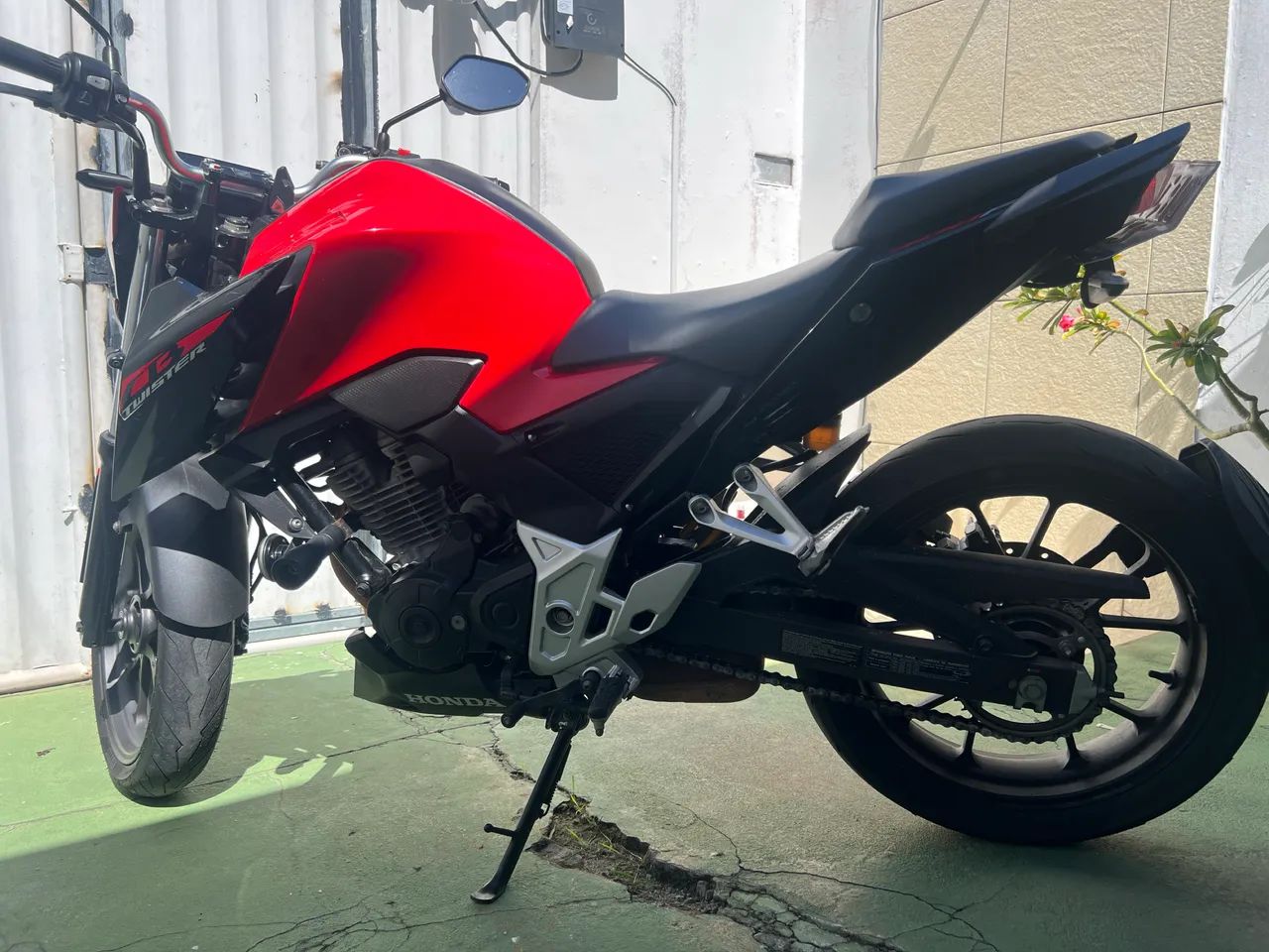 CB 300f - Foto 5