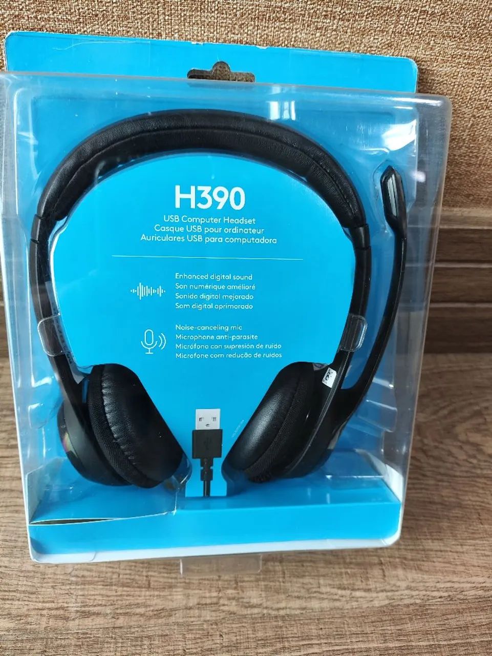 Headset Logitech H390 com microfone e controle de volume - semi-novo