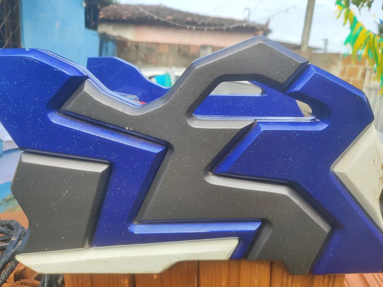 Rack móvel som automotivo 