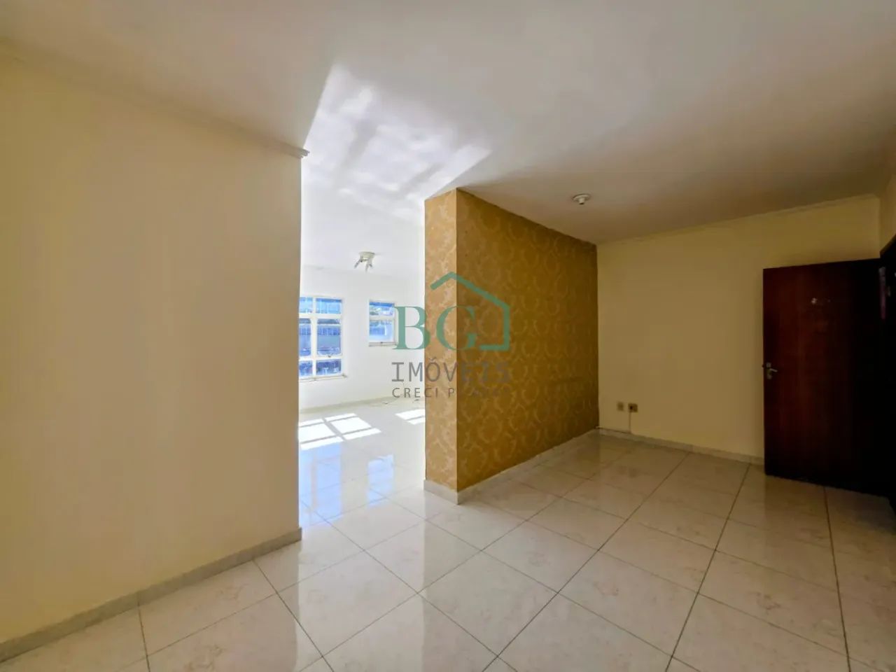 Excelente sala comercial de 46m² á venda no Centro de Poços de Caldas MG. - Foto 3