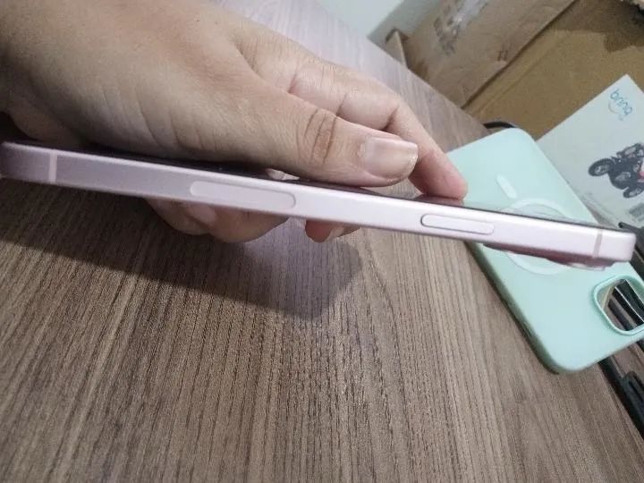 iPhone 15 plus rosa  - Foto 4