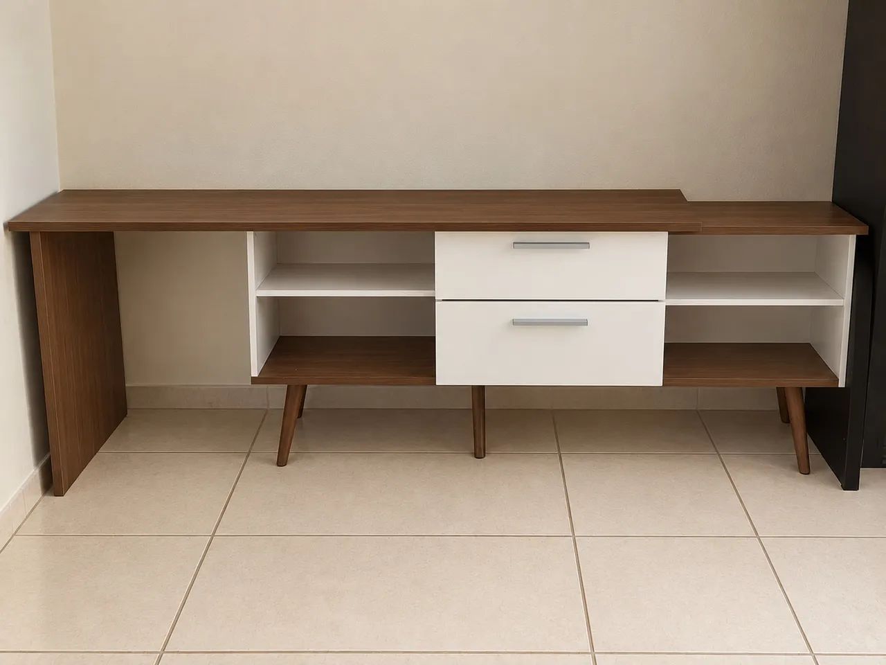 escrivaninha/ mesa 
