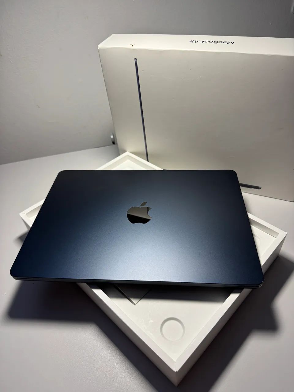 MacBook Air M2 8/256GB (2023) COMPLETO