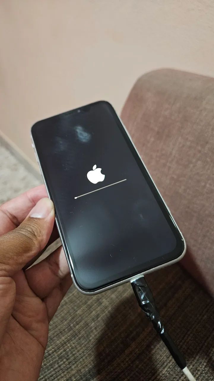 IPhone Xr 64Gb Branco - Foto 5
