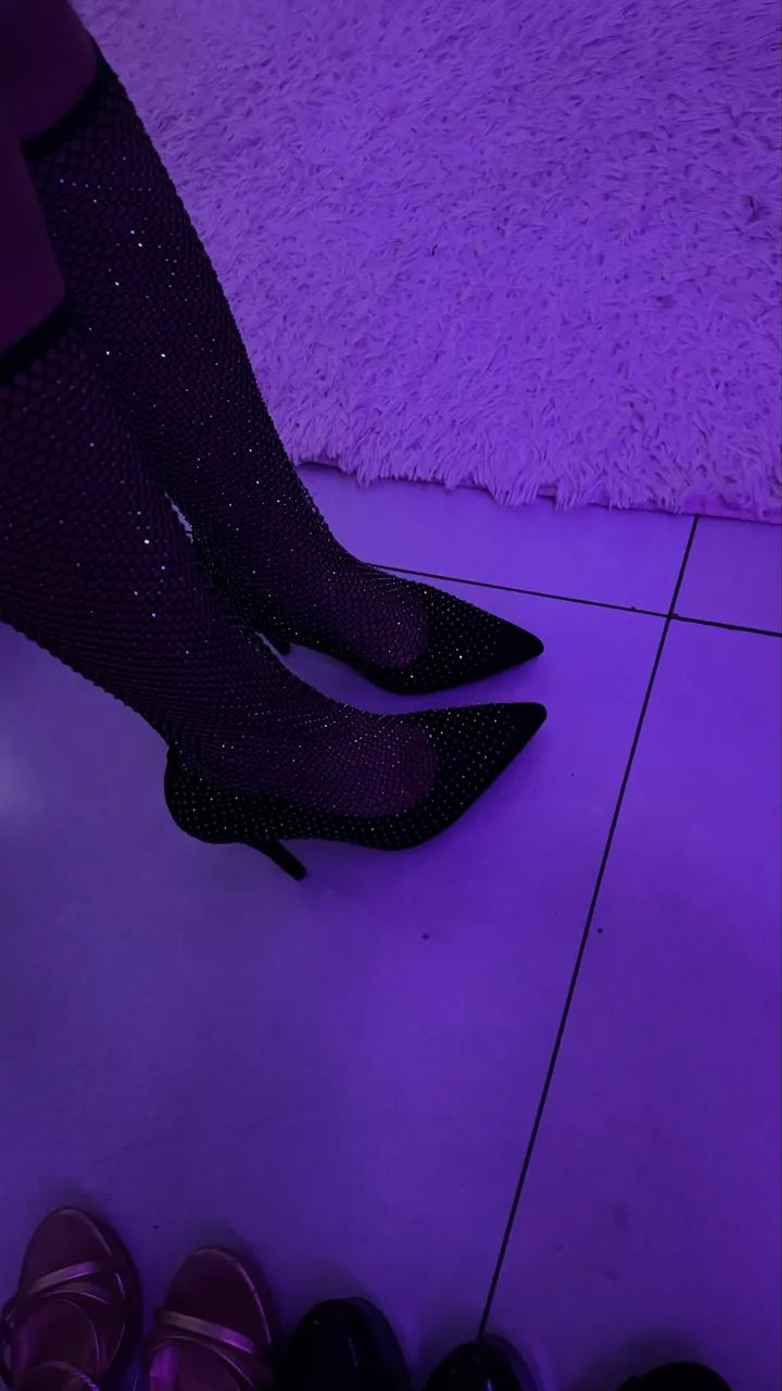 Vendo- bota de salto strass - Foto 3