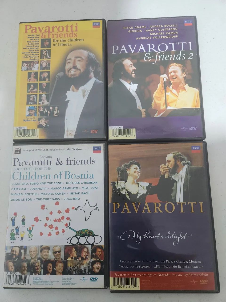 4 DVDs Coleção Luciano Pavarotti com Famosos  - Foto 2