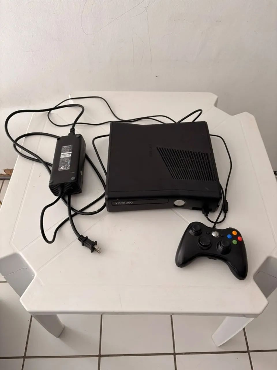Xbox 360 Slim Com Dois Controles - Foto 3