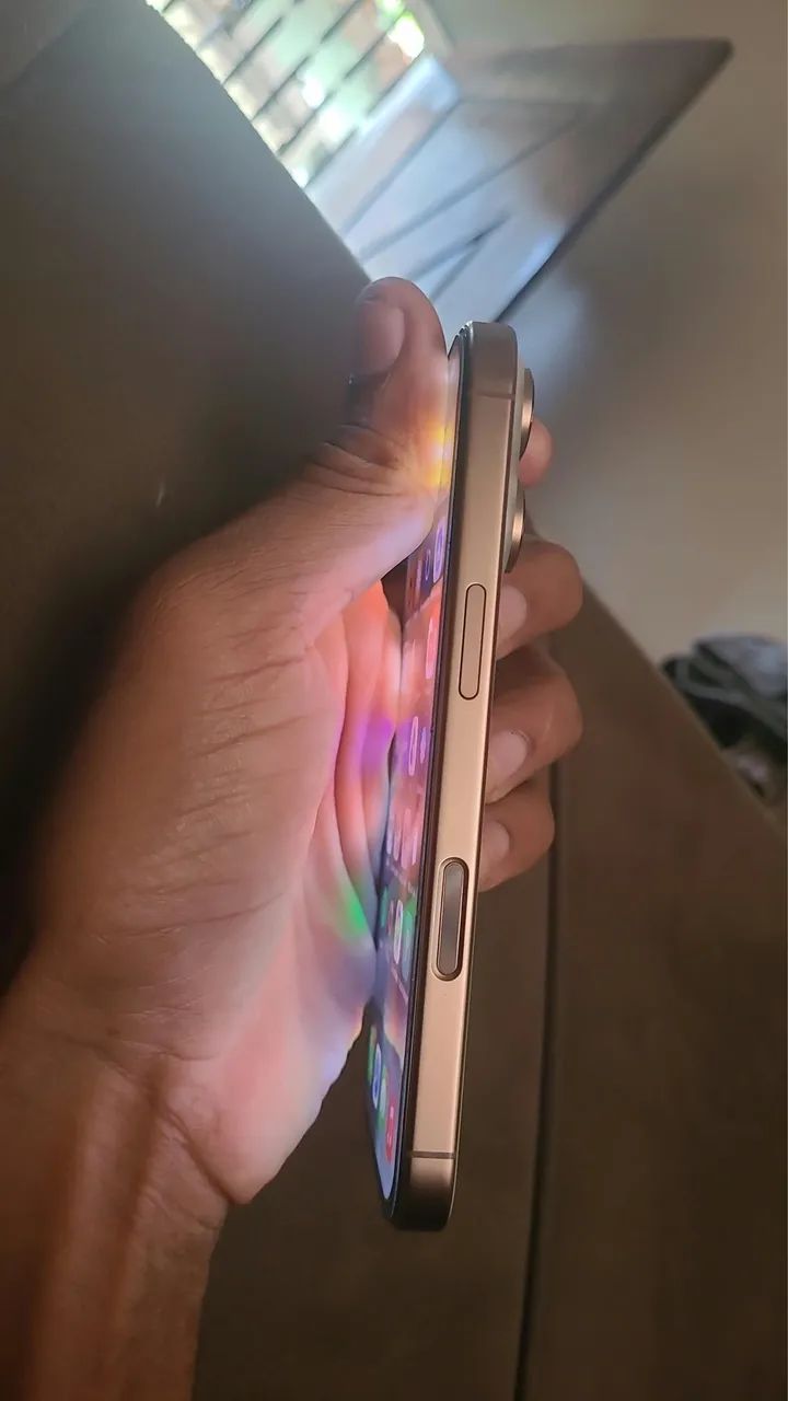 iPhone 16pro 128  - Foto 3