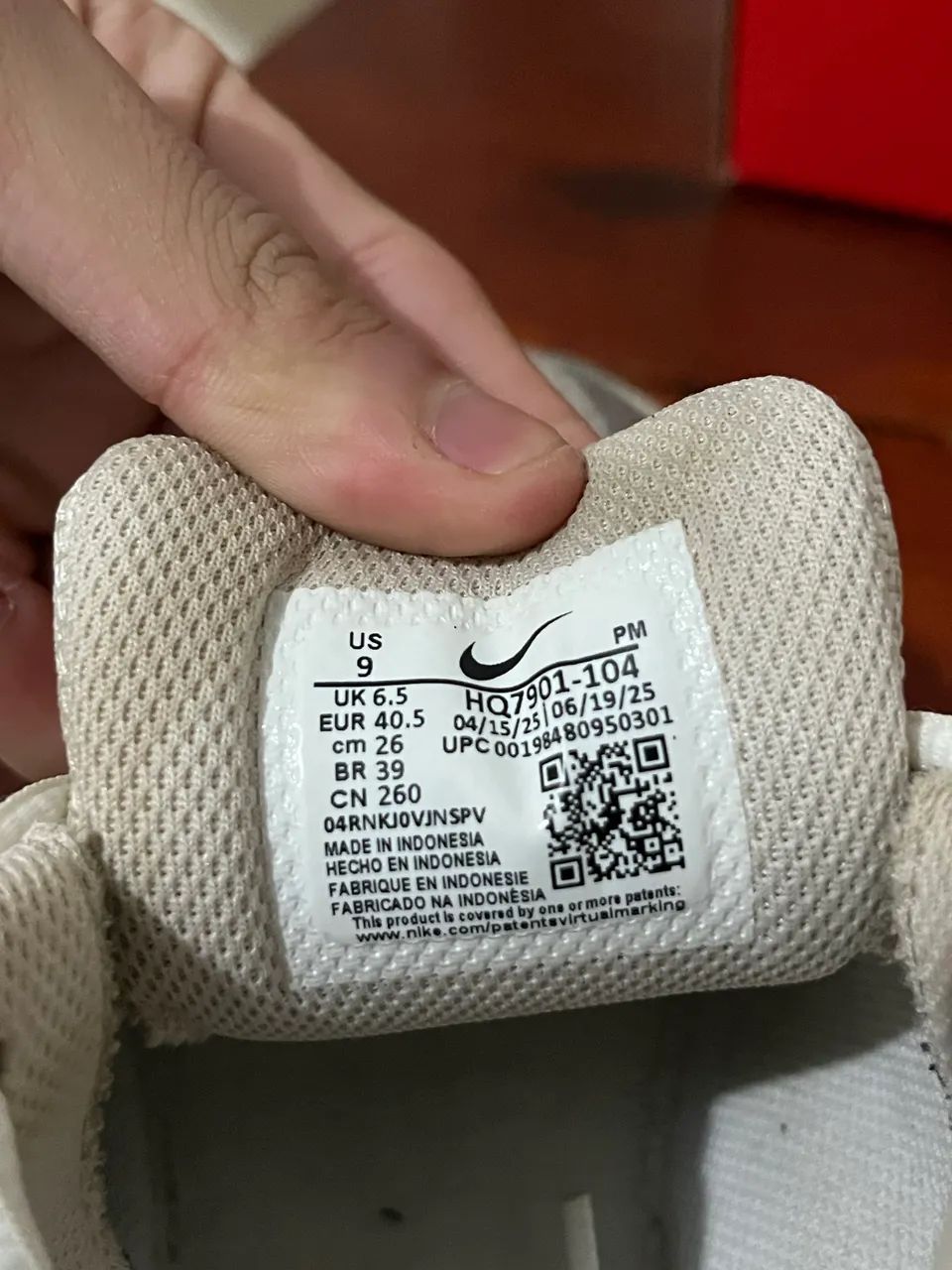TÊNIS NIKE V5 RNR