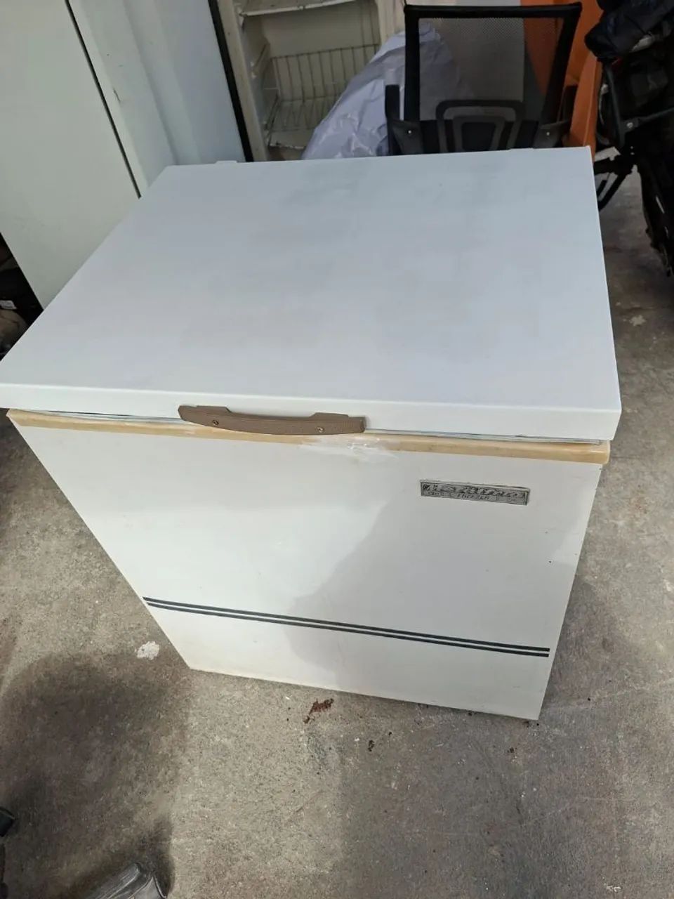 VENDO FREEZER!