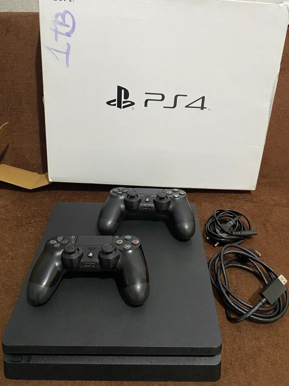 Ps4 slim 1TB