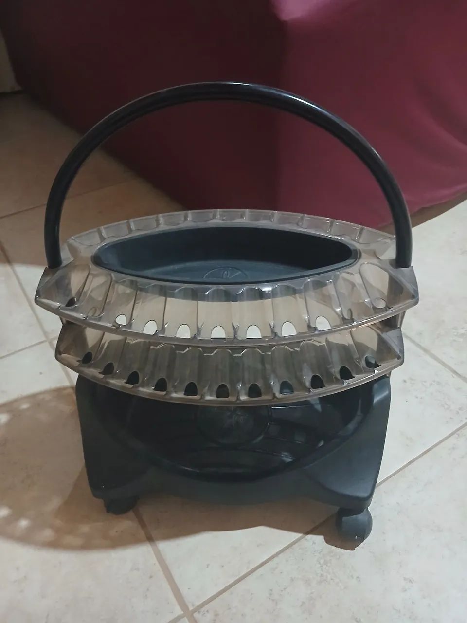 SUPORTE PARA ESMALTES E OUTROS   COM RODINHAS  ÓTIMO ESTADO  - Foto 2