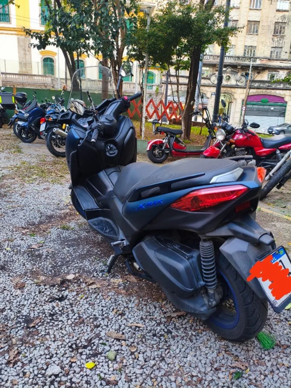 XMAX 2024 ABS $26.000 - Foto 3