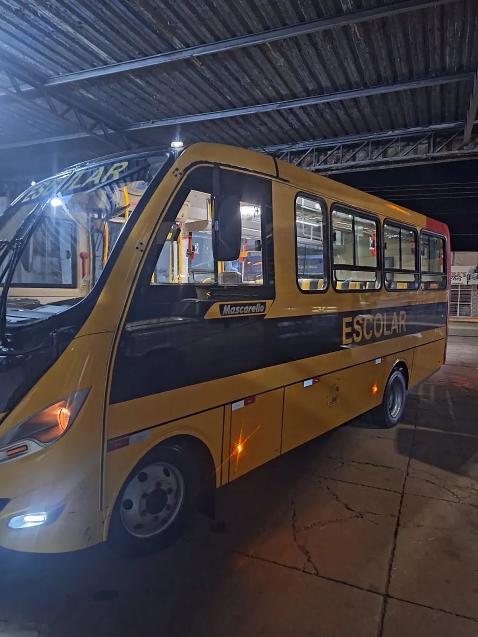 Vende se micro ônibus iveco wayclass 70c17  - Foto 8