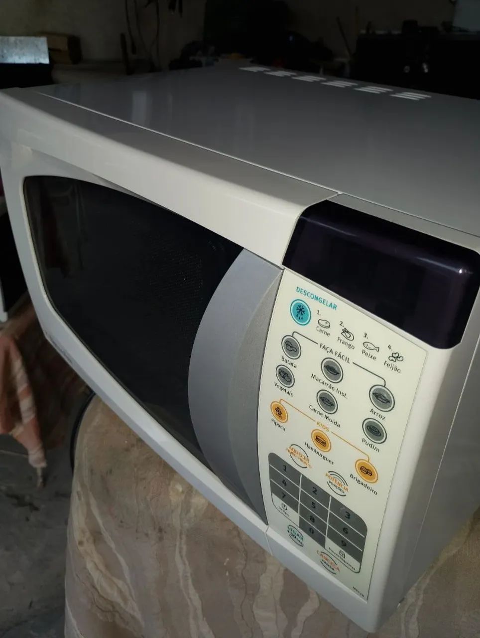 Microondas Eletrolux mfe28 funcionando tudo ok