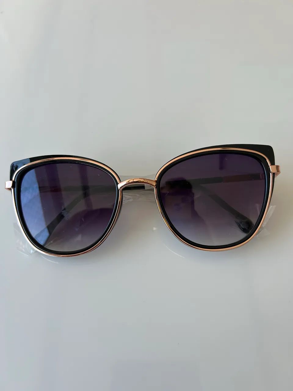 Óculos de sol elegante 