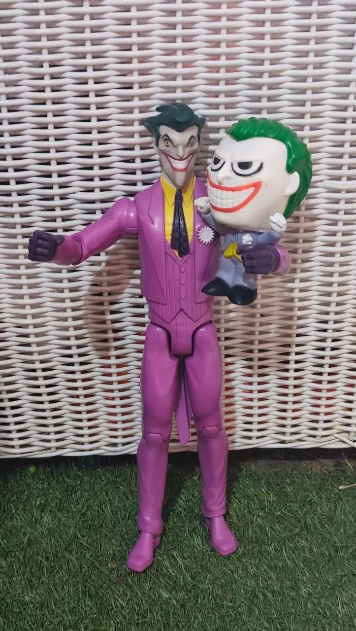 Boneco Coringa Hasbro 30 cm + Mini Coringa McDonald?s 10 cm - Foto 2