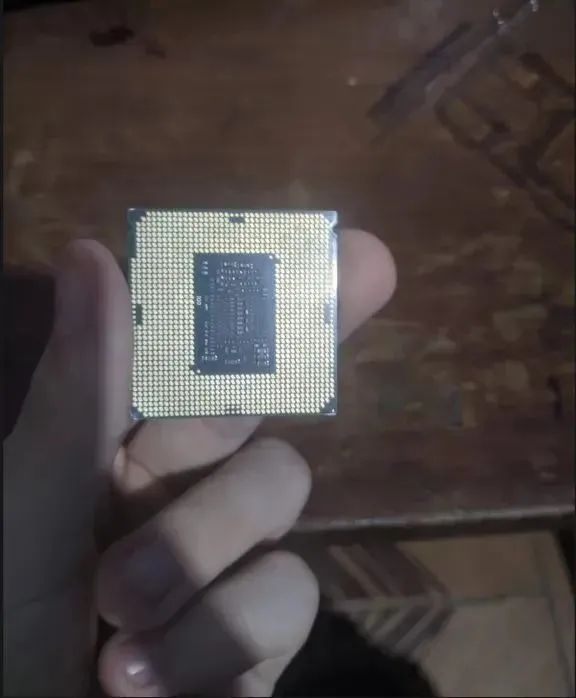 Intel Core i3-9100 (9ª Ger) - 4.20GHz Turbo c/ Vídeo Integrado - Perfeito! - Foto 2