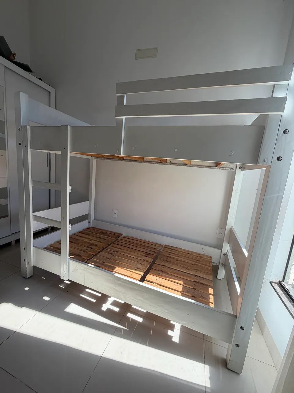 Cama beliche- Madeira maciça 