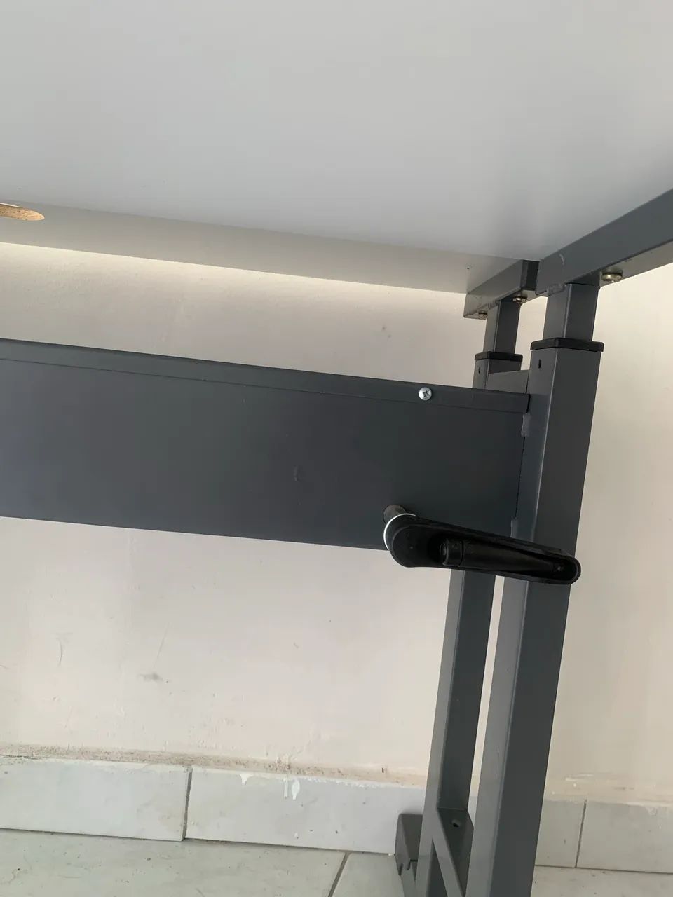 Mesa ergonômica ajustável home office  - Foto 5