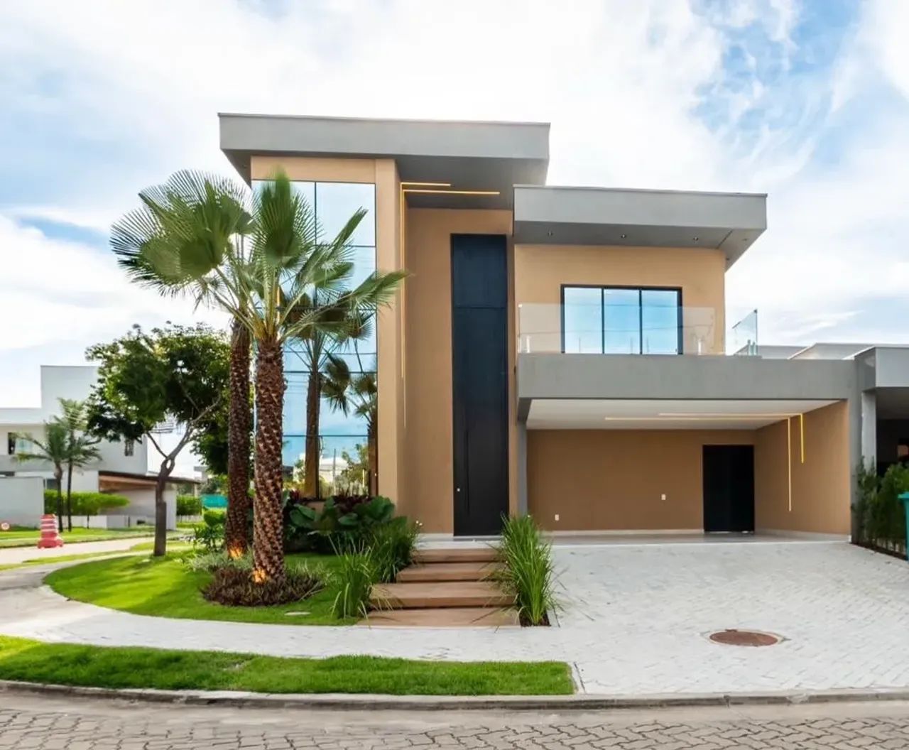 Casa Duplex 4 suítes com Deck privativo e piscina projeto moderno e requintado