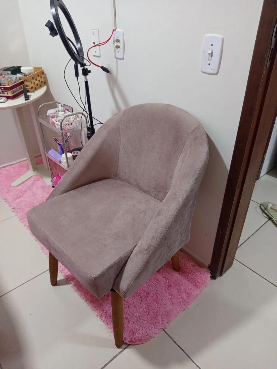Cadeira/Poltrona rose Nova