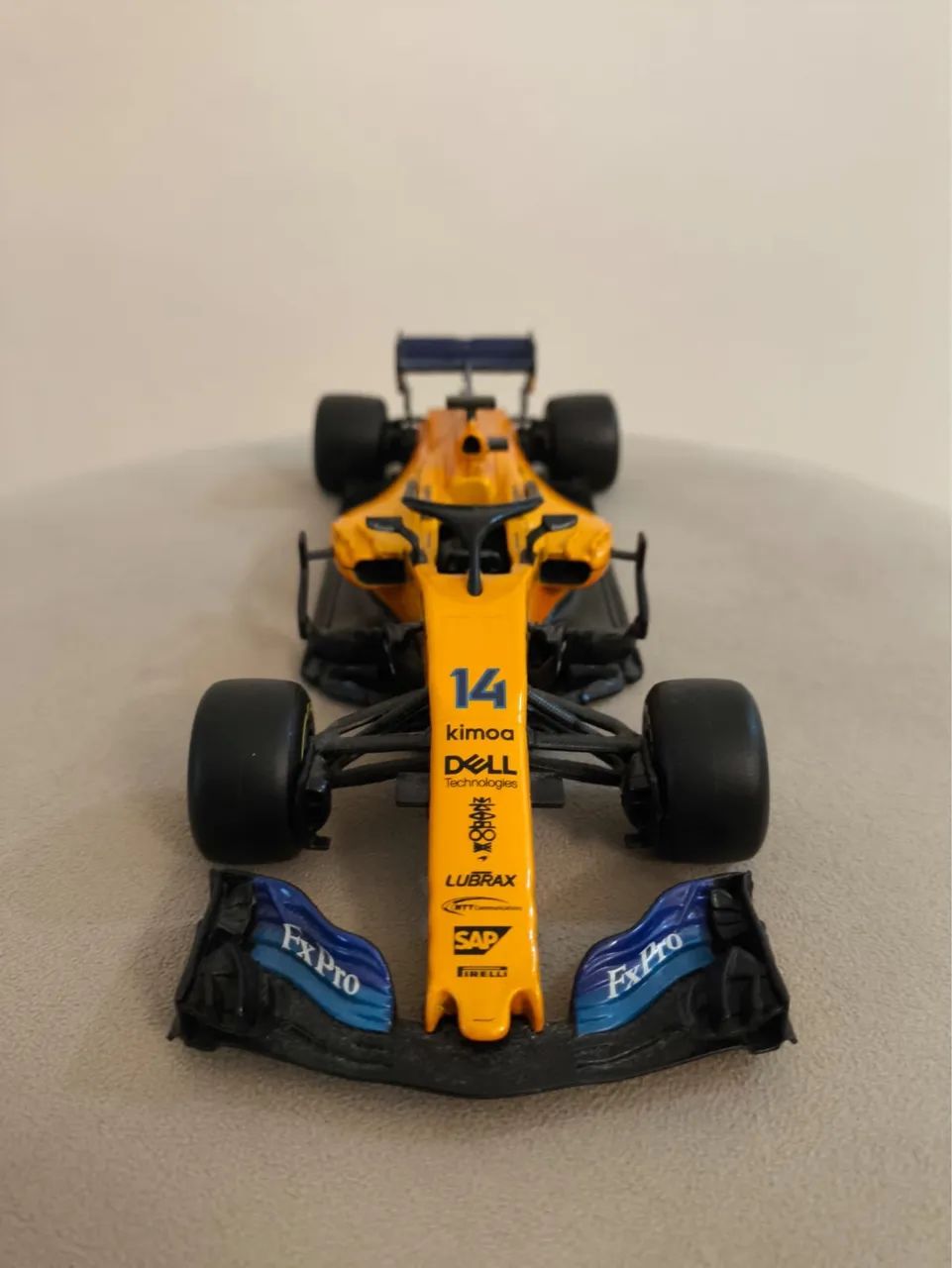 Carro fórmula 1 miniatura McLaren MCL33  - Foto 2