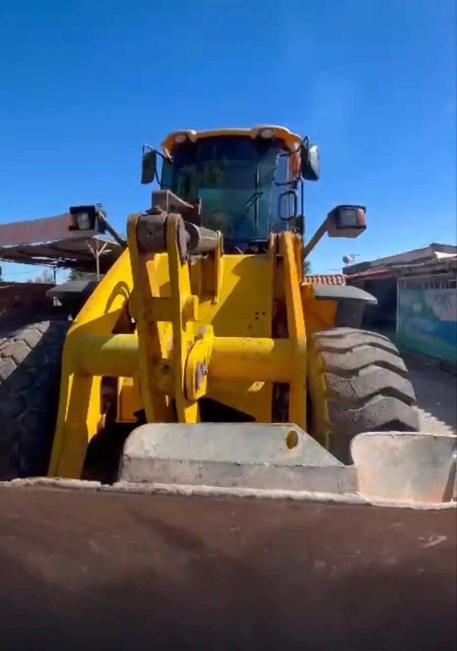 Vendo Pá carregadeira JCB 426 - Foto 3