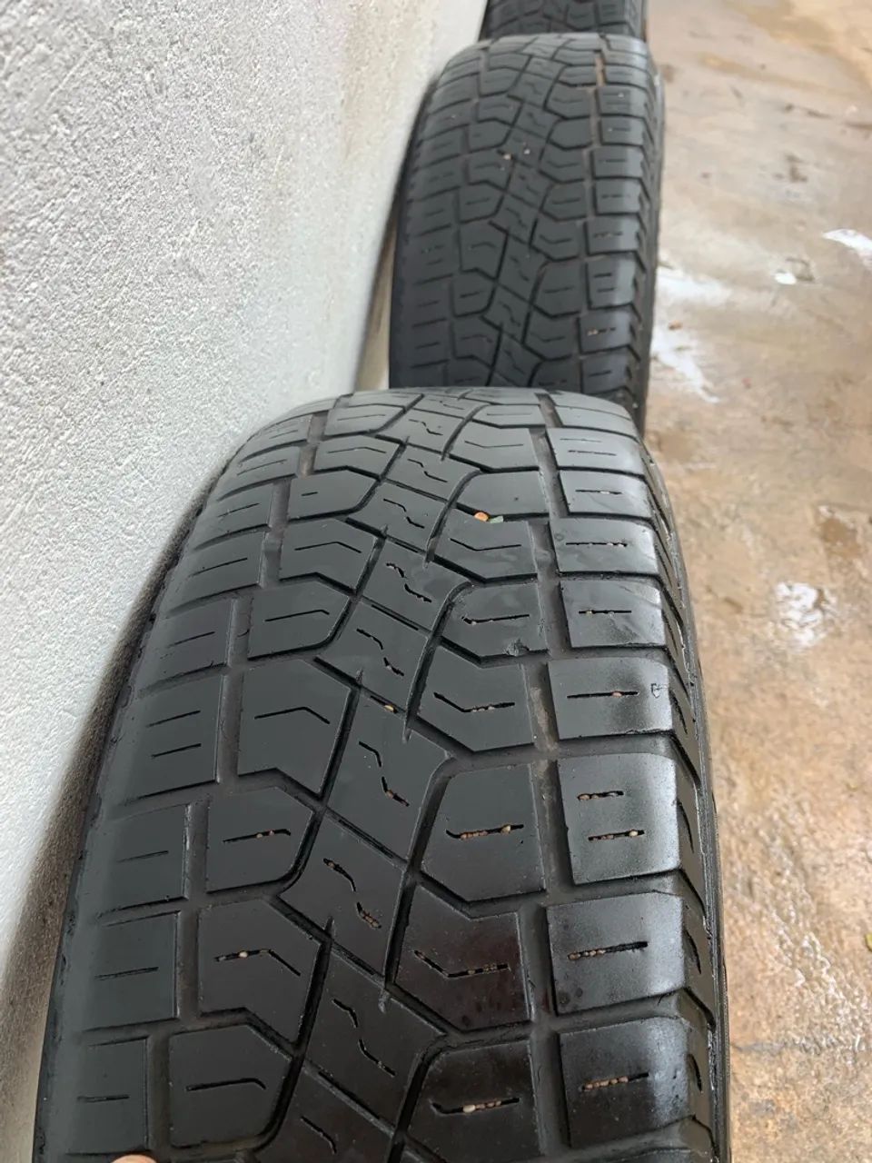 Vende-se 4 pneus  - Foto 3