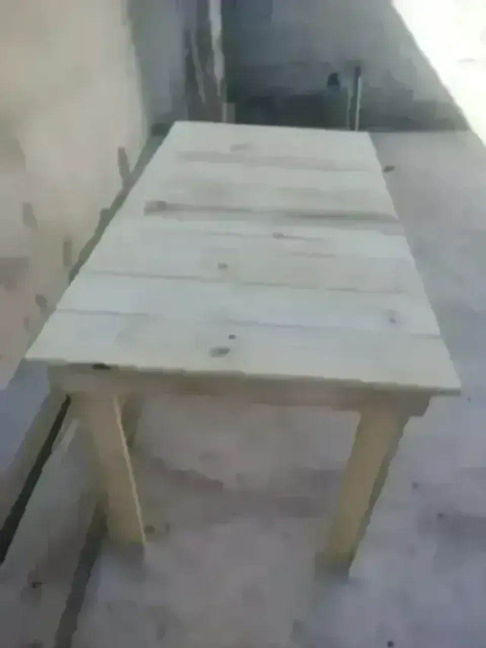 Mesa de Madeira Reforçada - Muito Resistente - Foto 2
