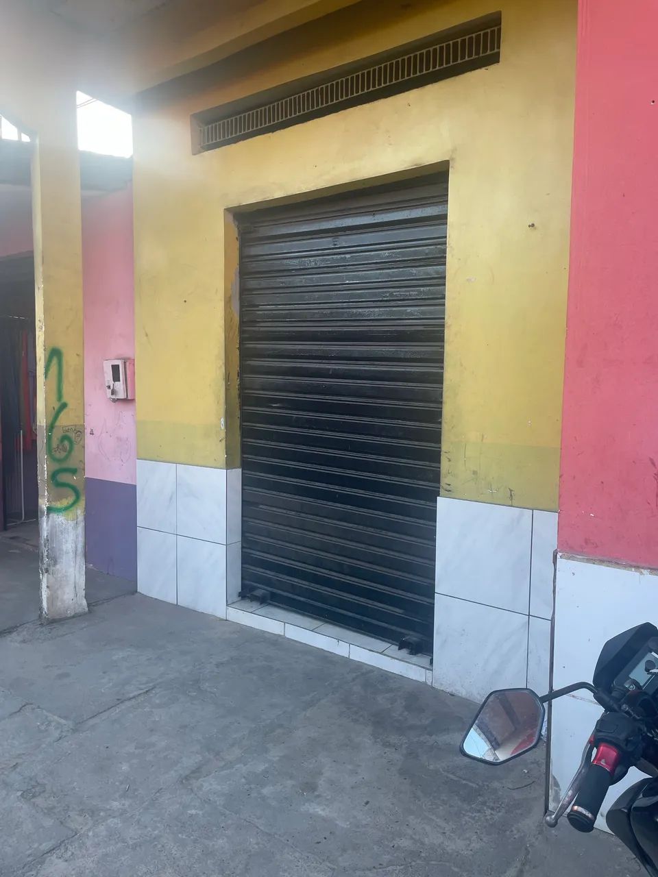Aluga-se ponto comercial 